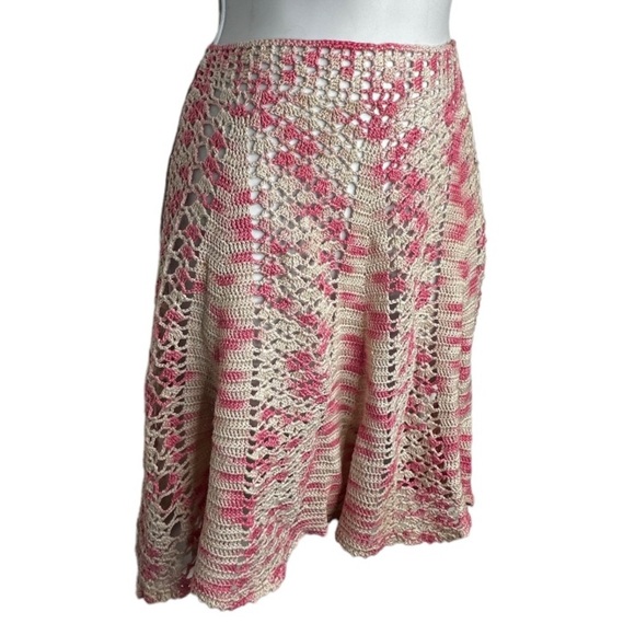 Vintage Pink Hand Crocheted Apron - Picture 3 of 4